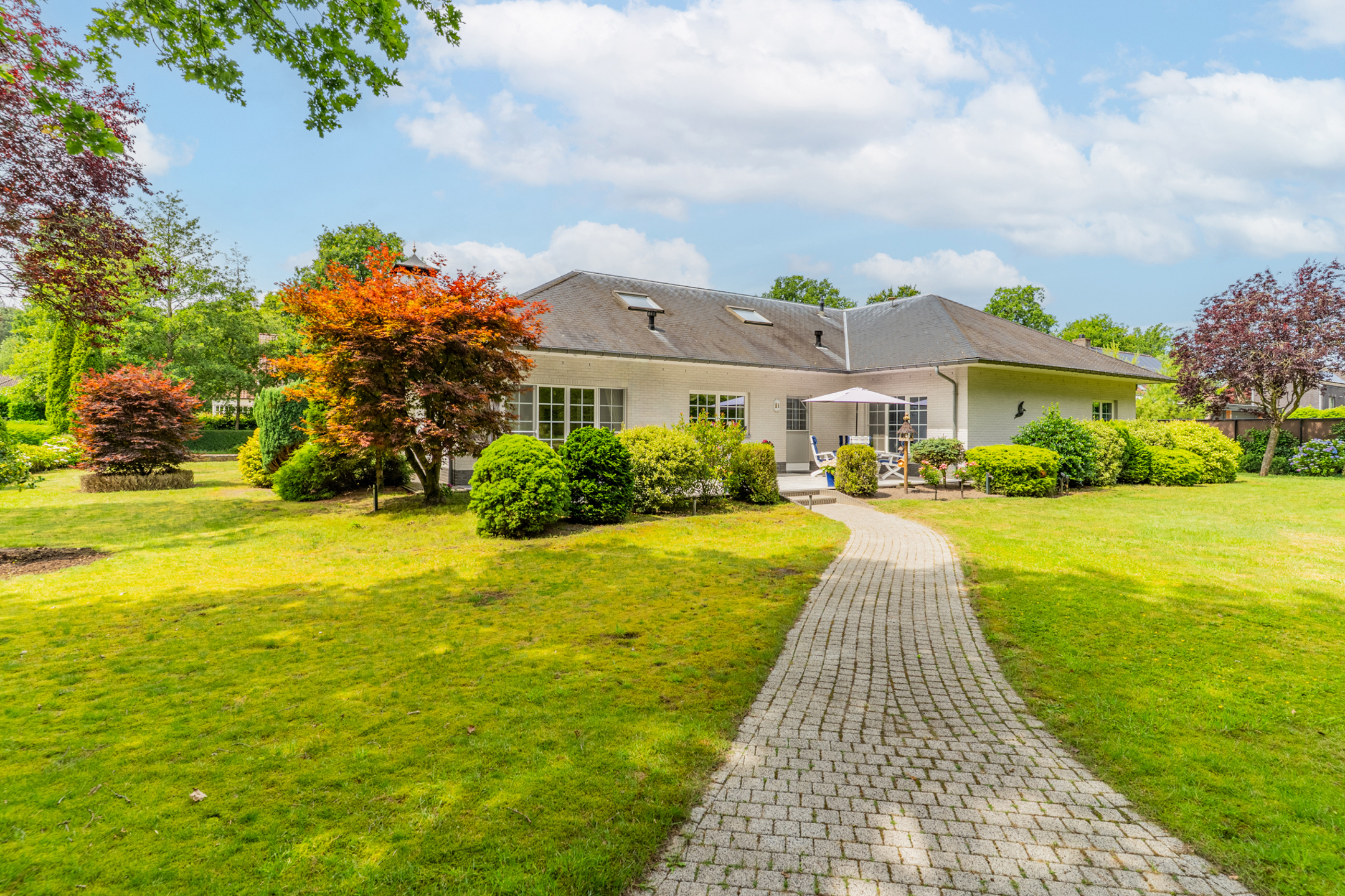 Gelijkvloerse villa in uitstekende staat op perceel van 20a - foto 2