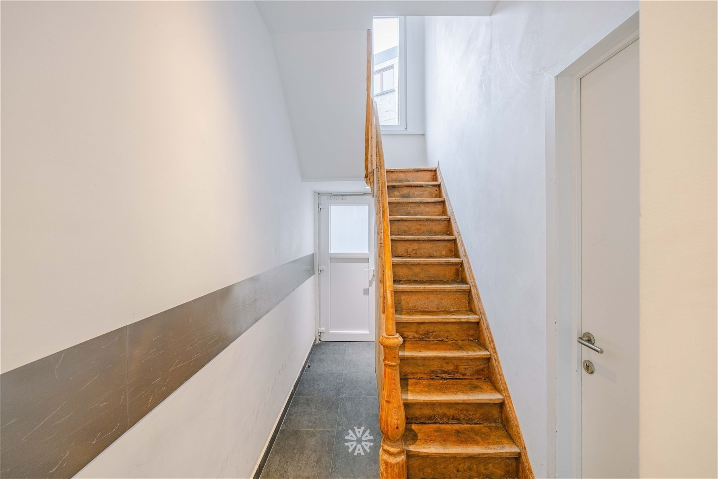 Belle maison de départ avec 3 chambres à coucher dans un endroit pratique près de Coupure - photo 2