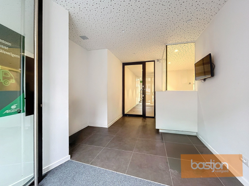 Commerciële ruimte te huur in Wevelgem - photo 2