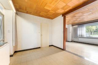 Te koop: charmant huis in het hart van Sint-Gillis-Dendermonde, gelegen aan het Dokter De Witteplein, op wandelafstand van station, scholen en...