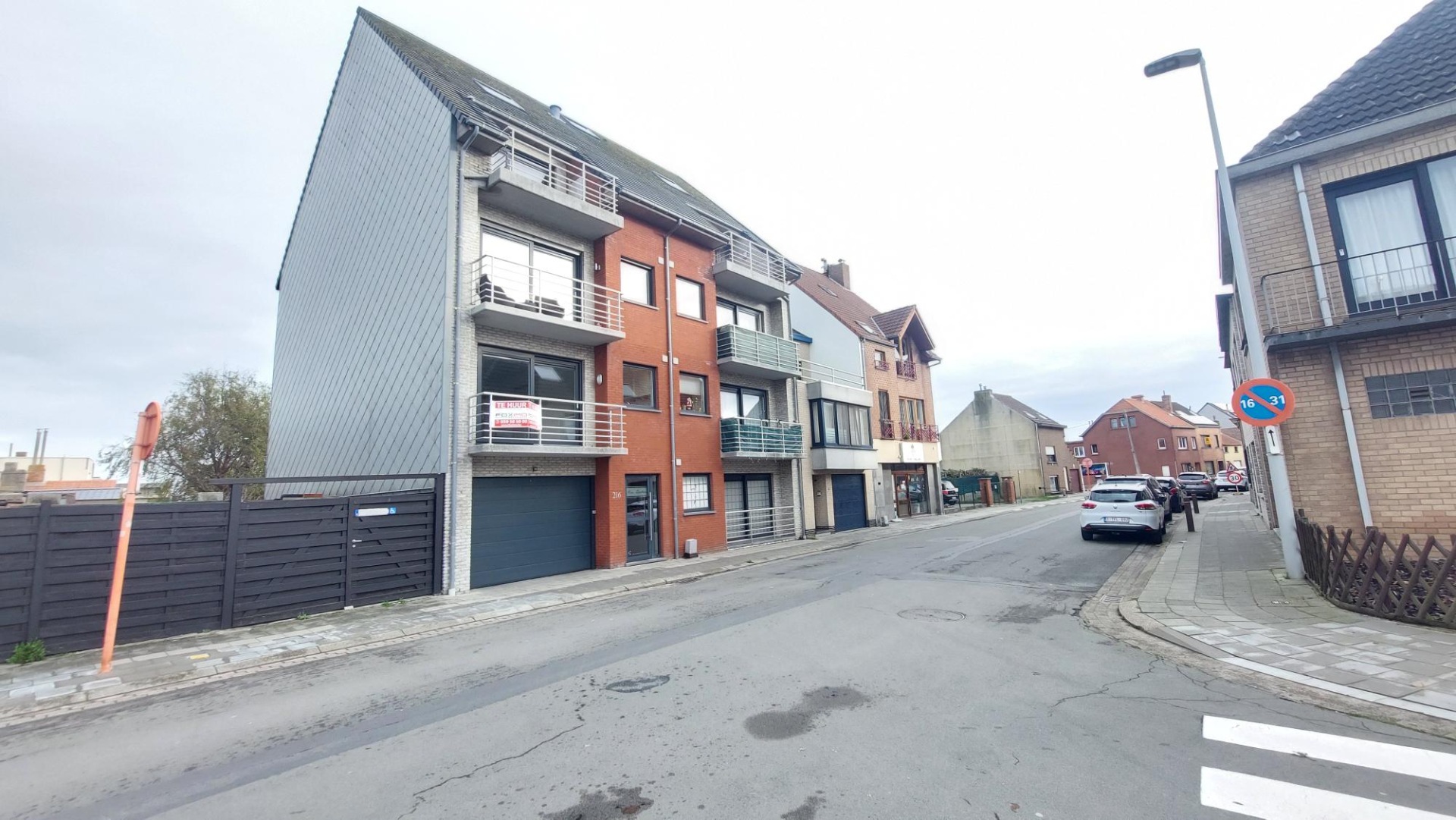 Instapklaar 2 slaapkamer appartement nabij Bredene Duinen - foto 1