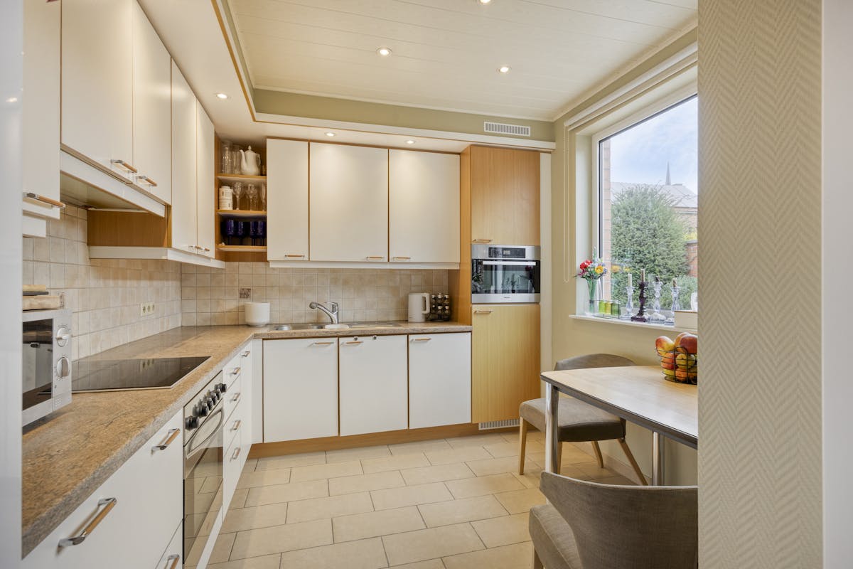 Maison de commerce unique avec garage spacieux au cœur de Borgloon - photo 5