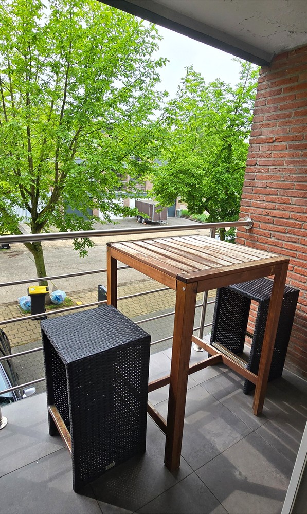 Fijn en licht appartement met garagebox en staanplaats en prachtige tuin op uitstekende ligging te Kapellen - foto 4