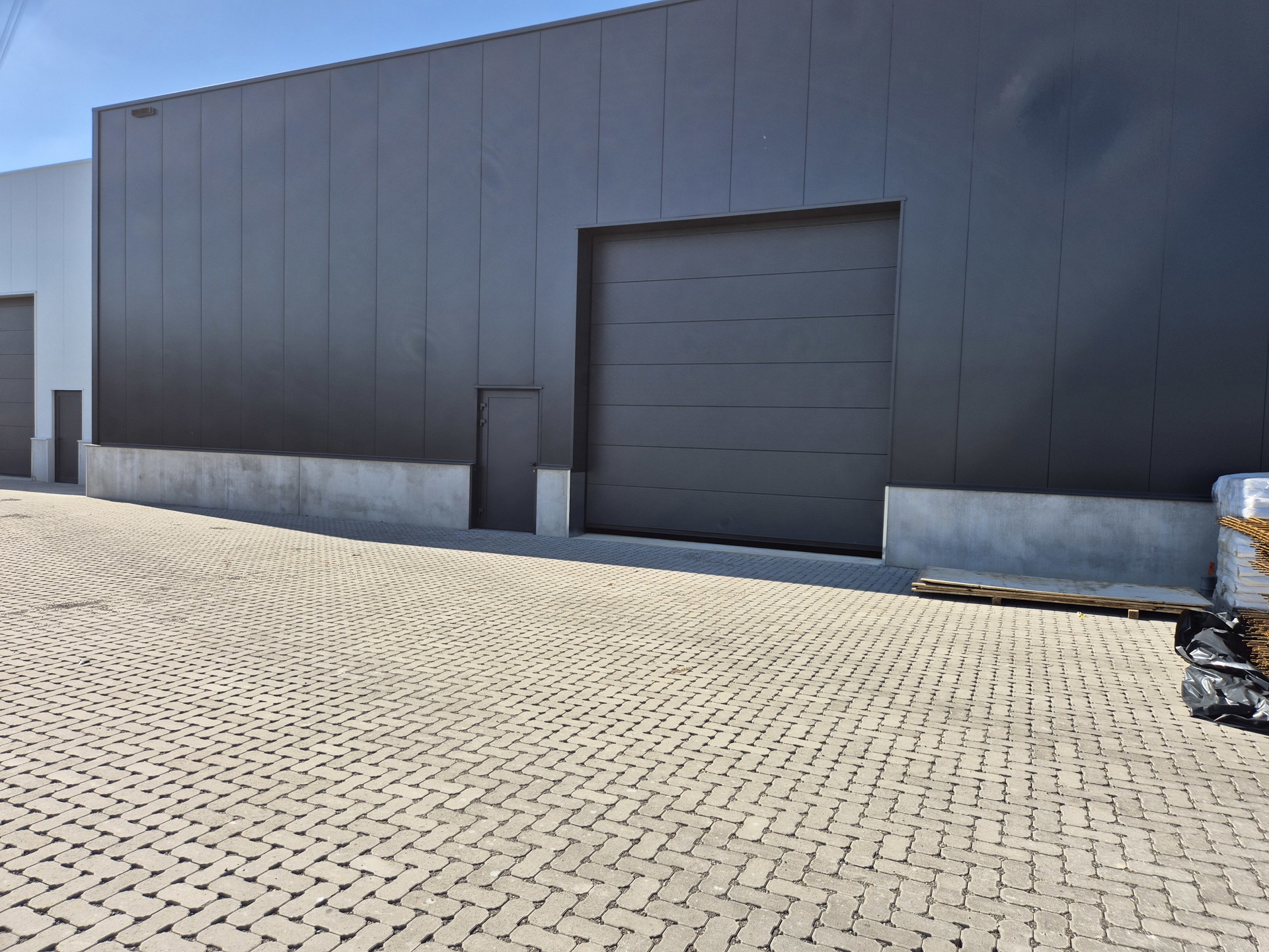 TE KOOP: KMO-unit 3 (opp. 550m²) op 'Jagersborg' in Maaseik - foto 2