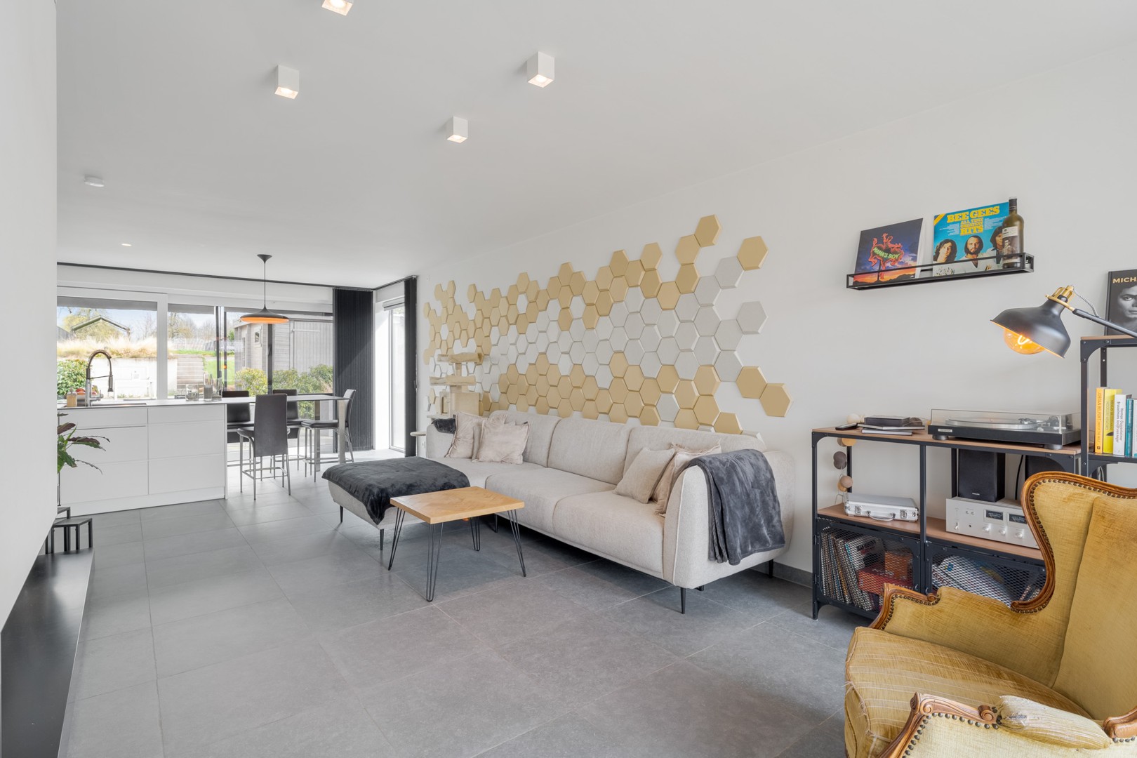 INSTAPKLARE MODERNE WONING MET PRACHTIG VRIJ ZICHT IN ALKEN - foto 4