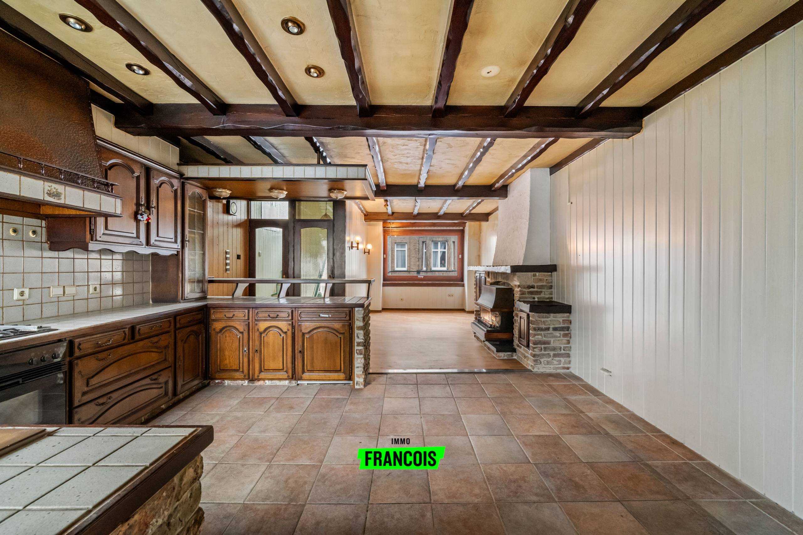 Interessant renovatieproject in residentiële buurt te Oostende. - foto 4