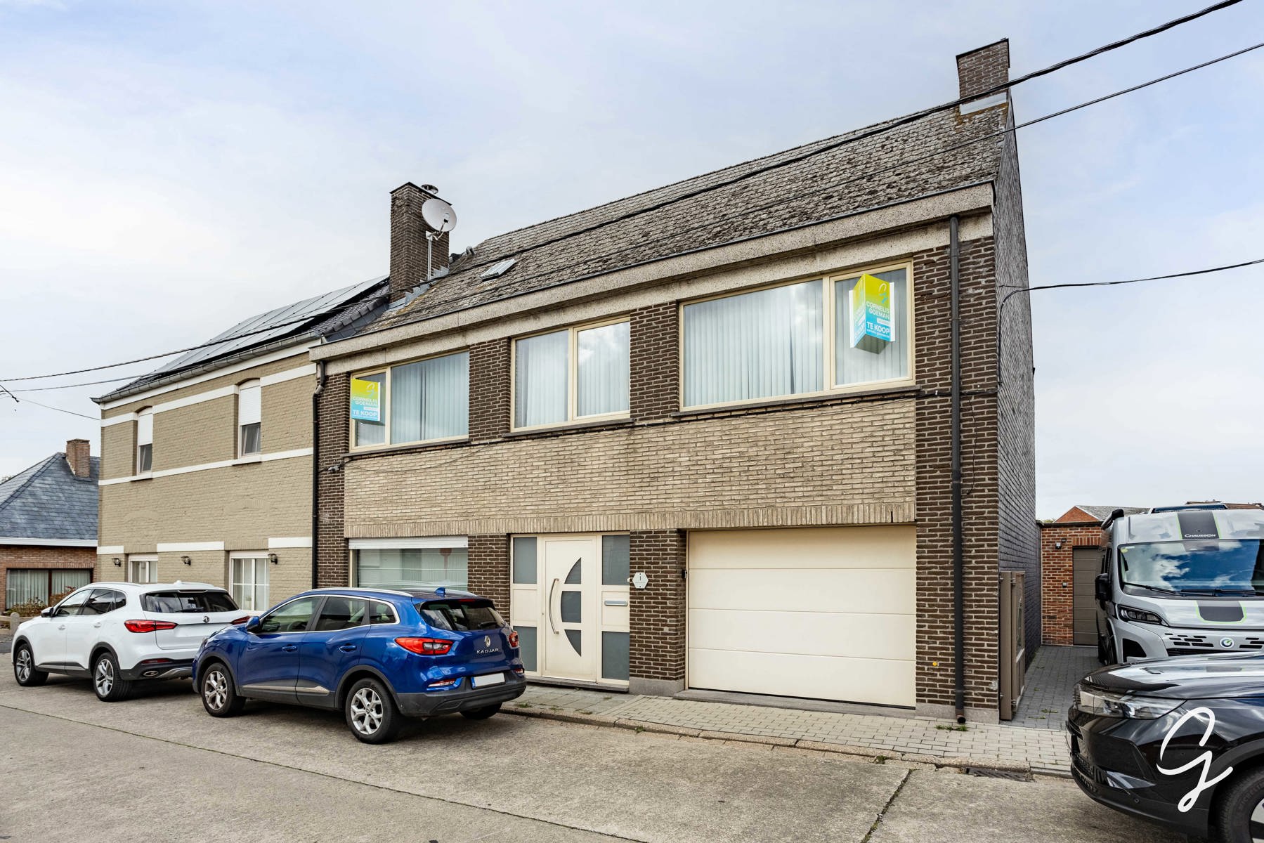 Instapklare gezinswoning met 4 kamers, tuin en ruime garage in rustig Berlare. - foto 1