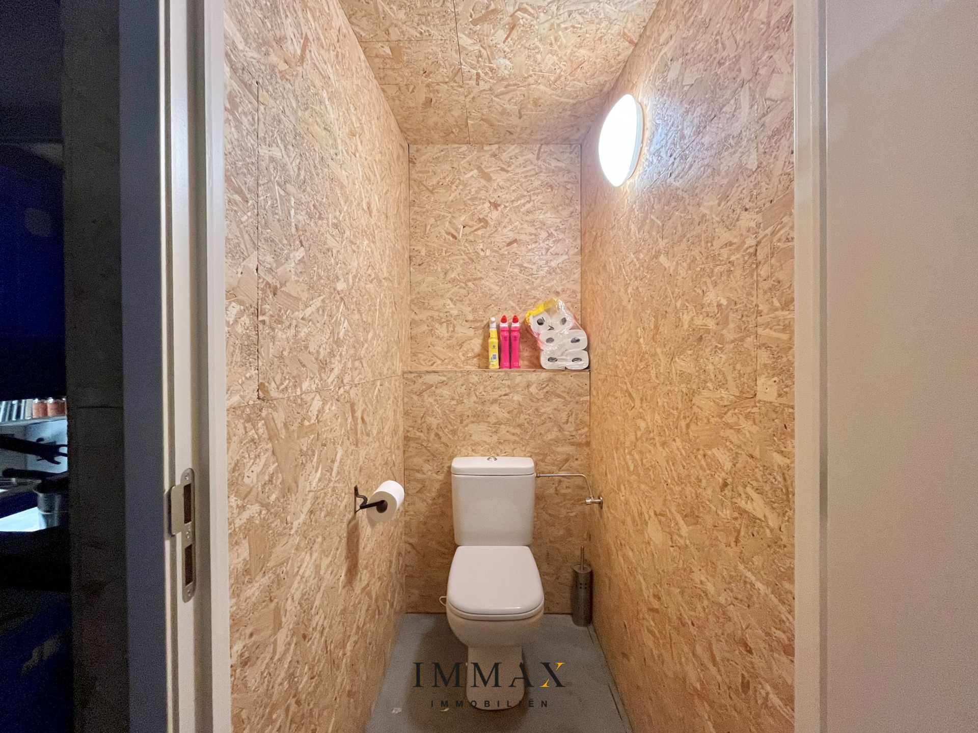 Ruime loods in Torhout op een steenworp van de E403! - foto 2