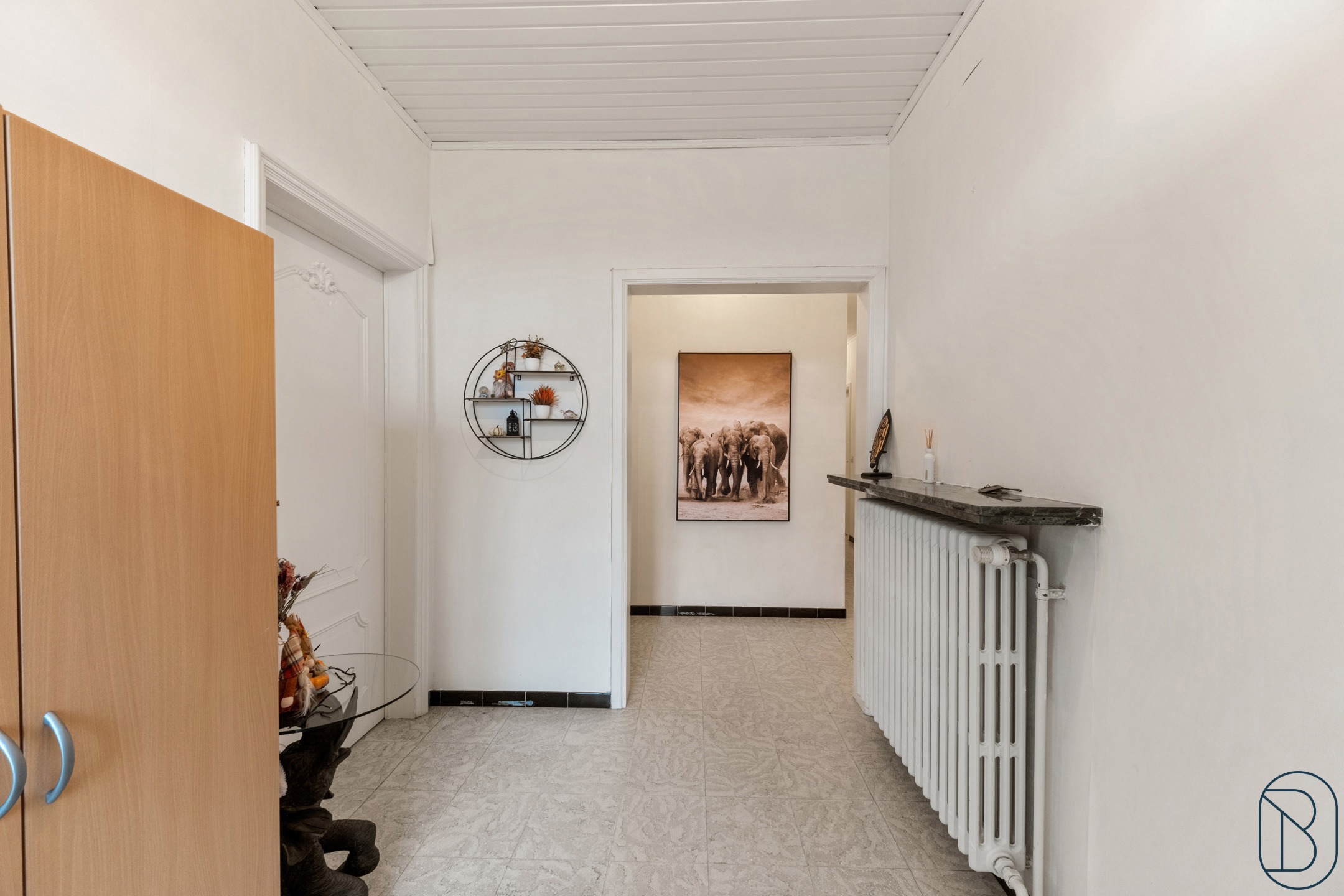 Ruime bungalow met tuin en garage op topligging.  - foto 4