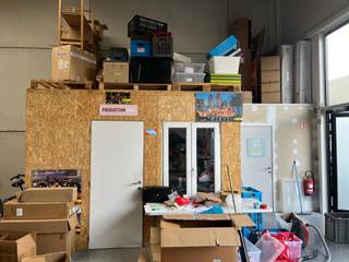 This high-quality SME unit of approximately 180 sqm is ideally located in Melsbroek and is perfectly suited for storage or artisanal activities...