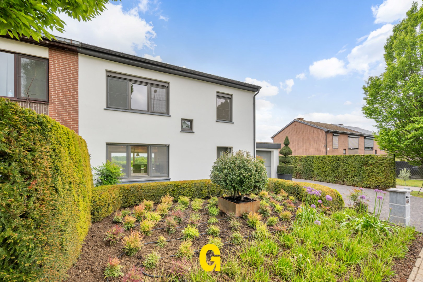Knappe grondig gerenoveerde woning met drie slaapkamers, inpandige garage en tuin op 4a48ca, EPC label A. - foto 3
