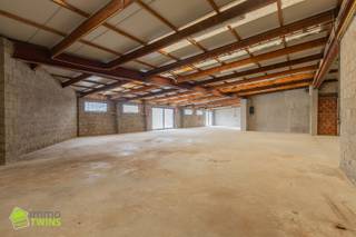 Commercial for sale in Zele