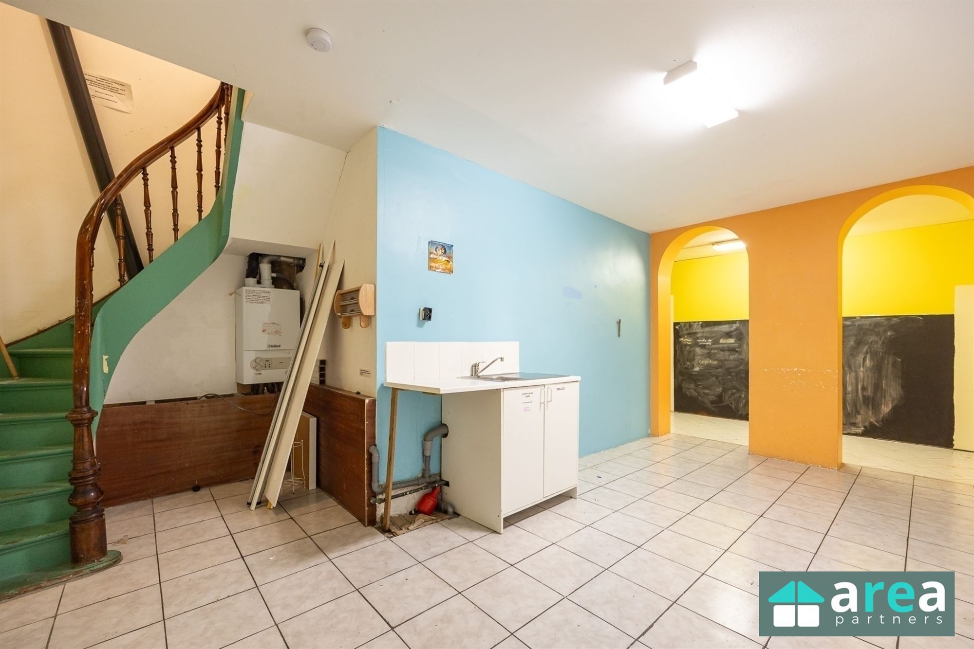 Ruim handelsgelijkvloers 150m² op toplocatie in Boho! - foto 5