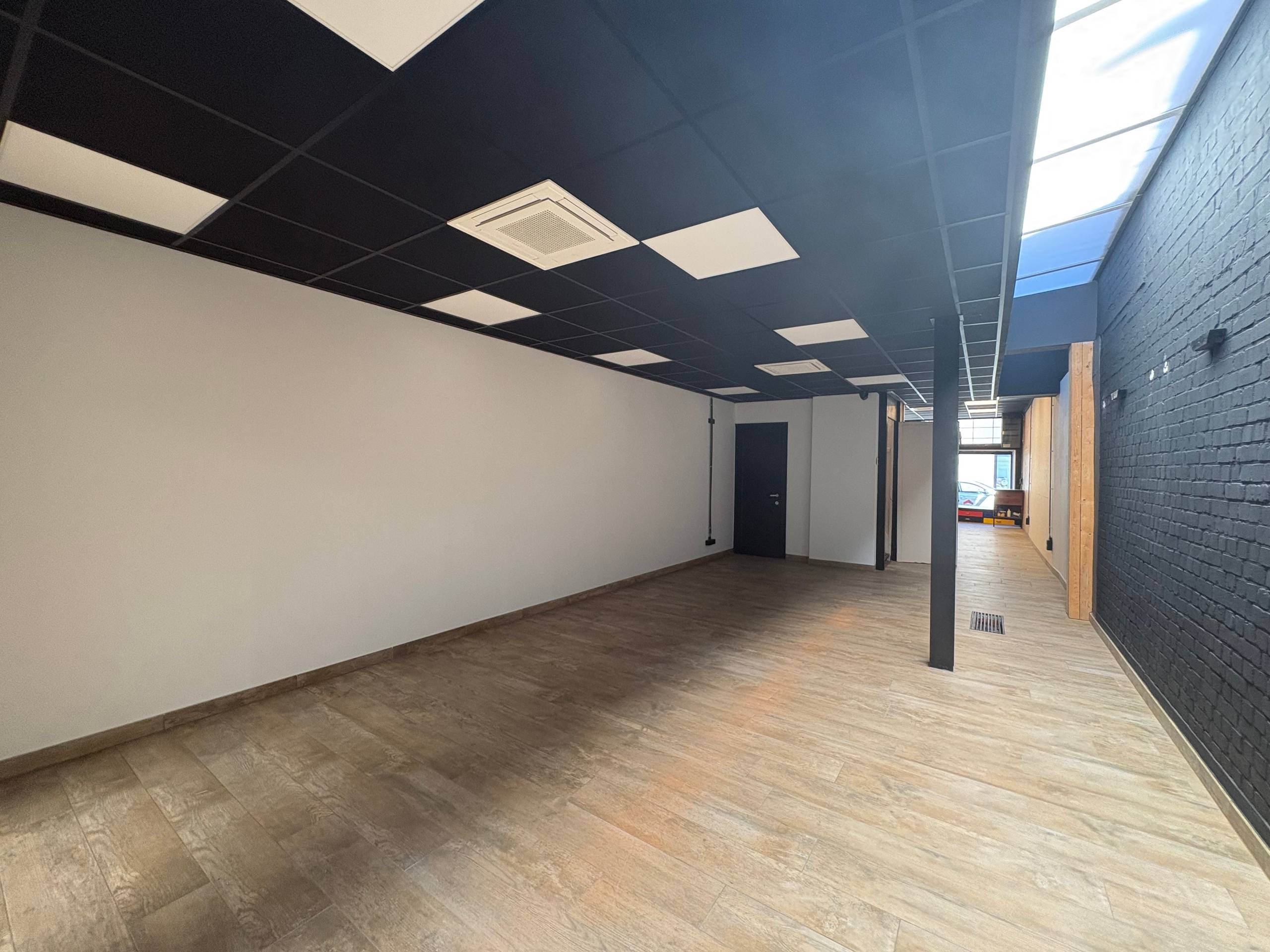 Ruime handelspand + (woonst) te huur in Menen - foto 4