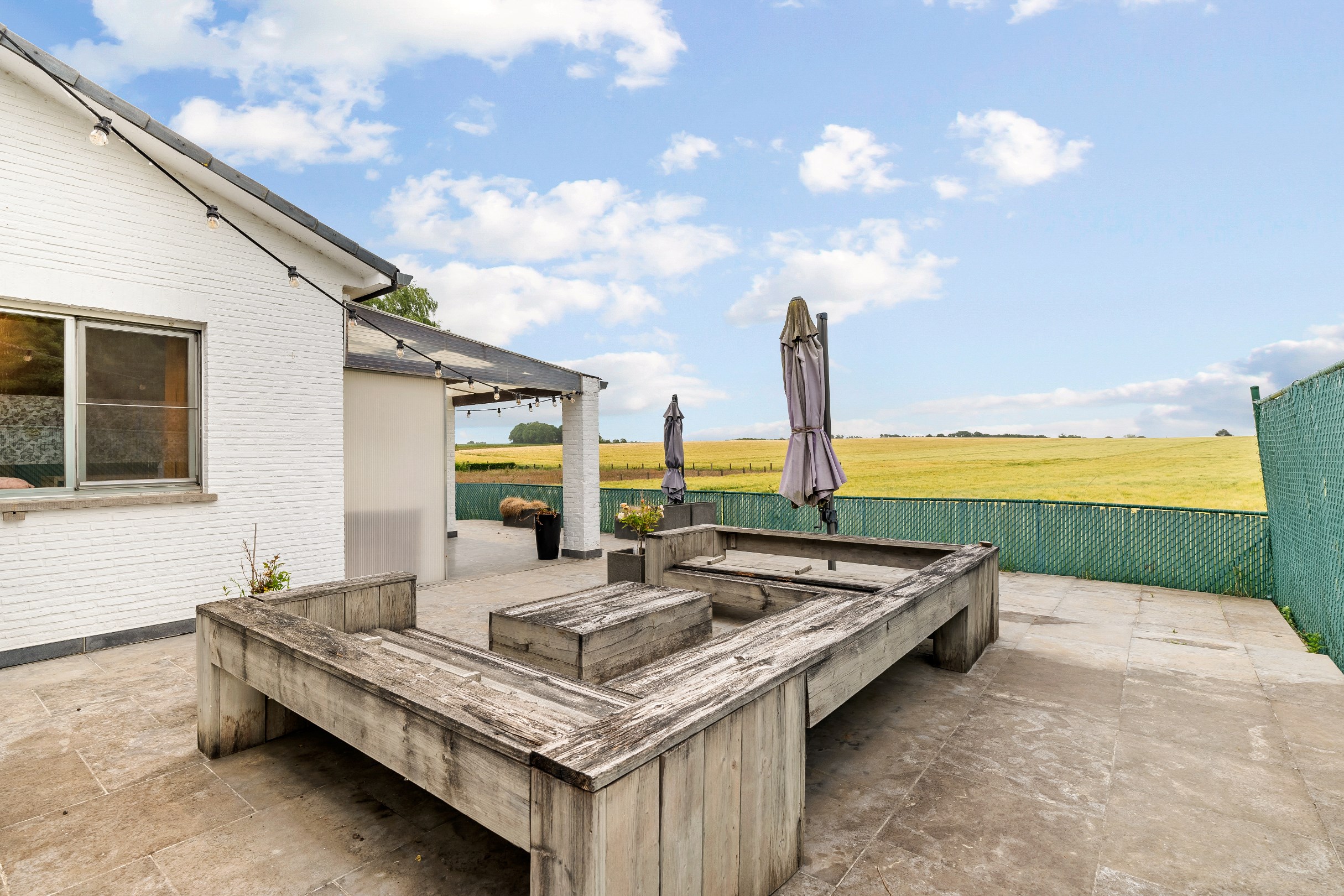 Bungalow avec espace de pratique/magasin, 3 chambres à coucher et dépendance - photo 5