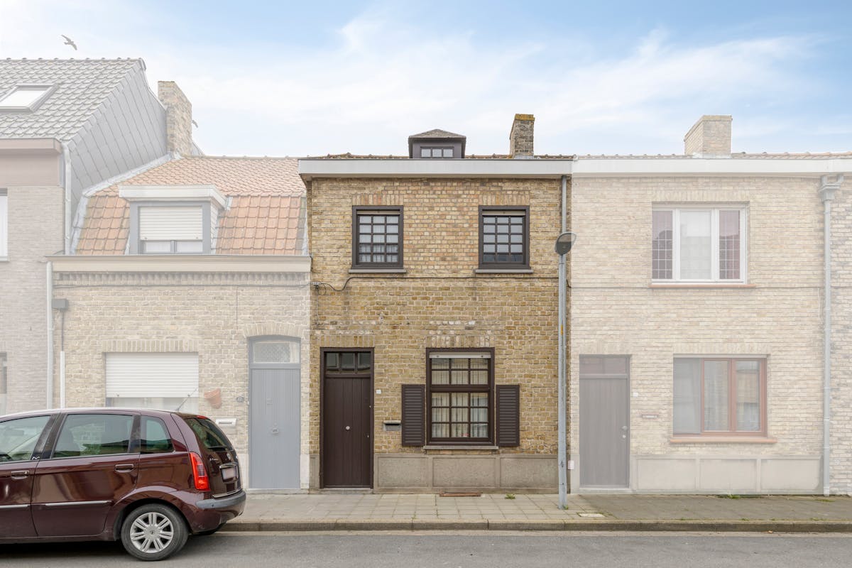 Woning met 2 slaapkamers en zuidgerichte tuin te koop. - foto 1