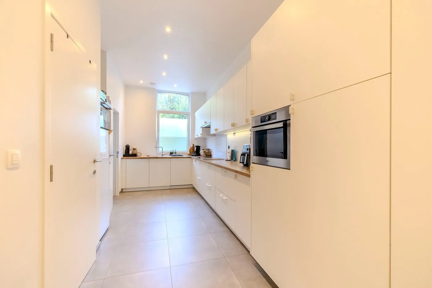 Recent gerenoveerde woning met 3 slaapkamers, tuin & dakterras te Lier - foto 4