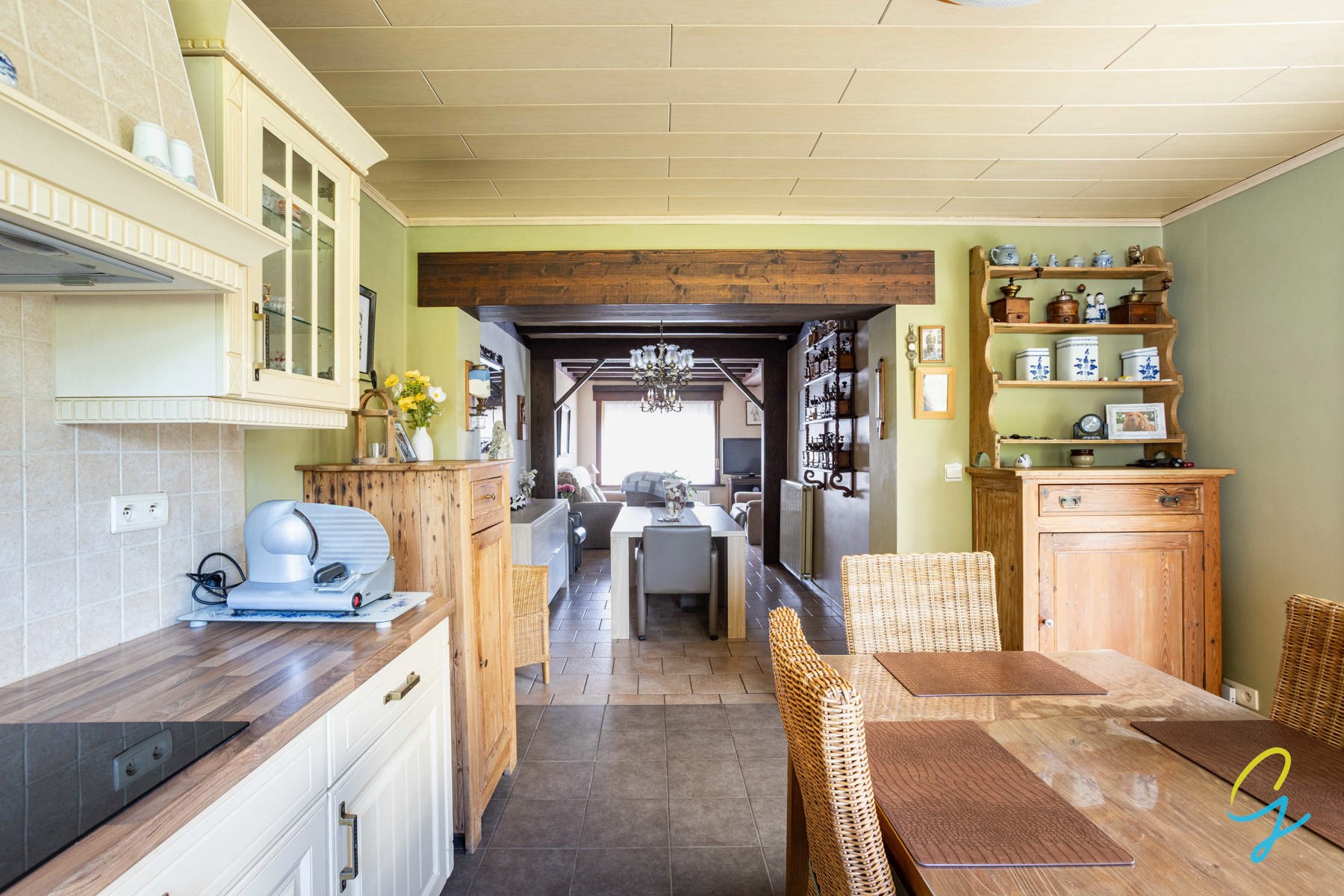 Karaktervolle woning, ruime garage en tal van mogelijkheden - foto 4