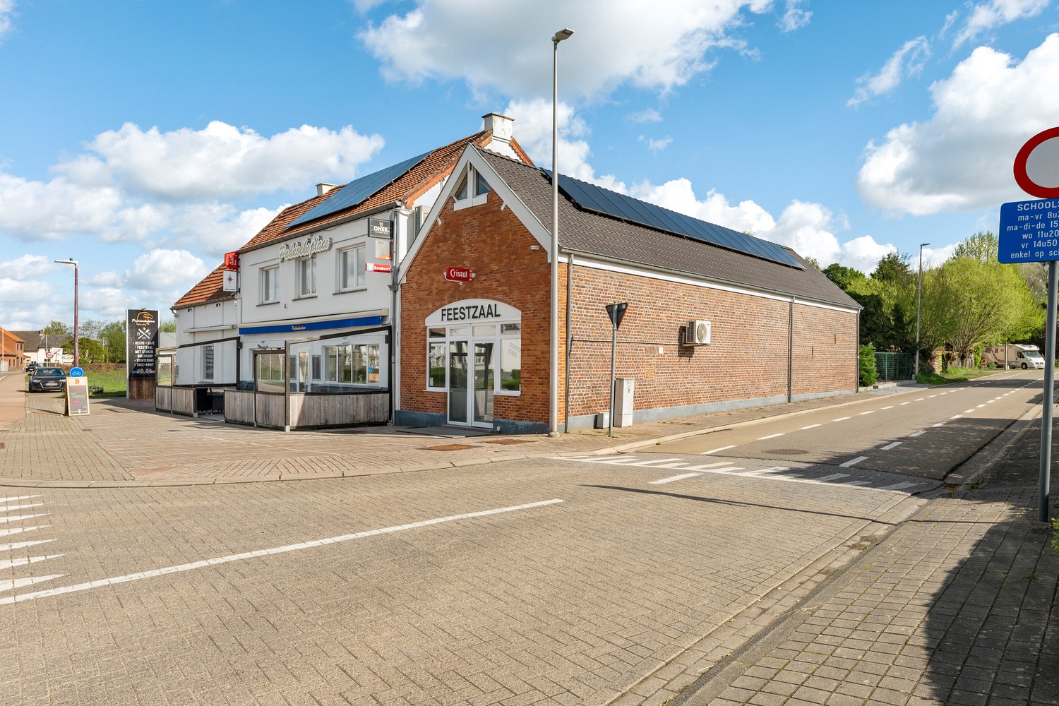 Handelspand met woonst en garage, centrumligging. - foto 4