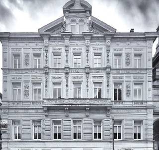 Mooi en licht kantoorgebouw gelegen in het hart van de Leopoldwijk, tussen het Parlement en de Europese Commissie.  Het gebouw biedt een...