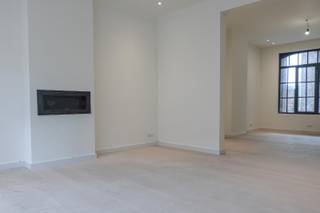 Residentie bestaande uit 4 eenheden dat geheel is gerenoveerd in 2021. Werkelijk het hele gebouw is aangepakt! Deze complete residentie is gelegen...