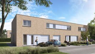 Droom je van een gloednieuwe woning waar je meteen kan intrekken, zonder zorgen? In het charmante Langemark-Poelkapelle, tussen de Zonnebekestraat en Blikstraat, wacht jouw nieuwe thuis op je. Gelegen nabij winkels, scholen en openbaar vervoer woon je hier niet alleen rustig, maar ook bijzonder praktisch.<br /><br />Deze moderne nieuwbouwwoning (lot 22) combineert comfort, ruimte en een warme, landelijke ligging. Binnenkomen doe je via een uitnodigende inkomhal die je leidt naar een lichtrijke woon- en eetruimte – de ideale plek om samen te genieten van elk moment. De open keuken vormt het hart van de woning en kan volledig naar jouw smaak worden ingericht. Daarnaast is er een praktische berging en een garage voor extra gemak. Op de bovenverdieping vind je drie volwaardige slaapkamers en een stijlvolle badkamer, perfect afgestemd op hedendaags wooncomfort.<br /><br />Het leukste? Alles is voor jou afgewerkt tot in de puntjes, zodat jij enkel nog hoeft te verhuizen en te genieten.<br /><br />Een instapklare nieuwbouwwoning, volledig afgewerkt naar jouw wensen, op een topligging… Dat is wonen zoals het hoort. Benieuwd? Neem vandaag nog contact op en ontdek jouw toekomstige thuis.<br /><br />EPB: woning in aanbouw<br /><br />Benieuwd? Contacteer ons voor meer info.<br /><br />Deze prijs is exclusief kosten notaris, registratierechten en BTW