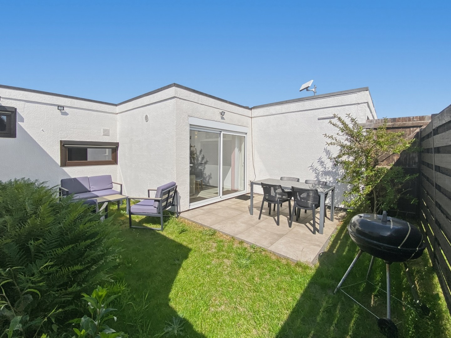 Recent gerenoveerde vakantiewoning (type bungalow) met 2 slaapkamers te Koksijde. - foto 2