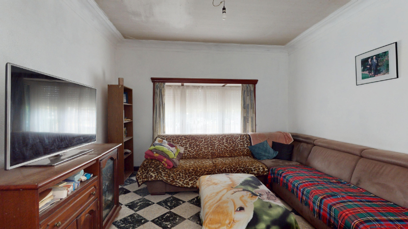 Woning van 197m² op een perceel van 8 are - foto 4