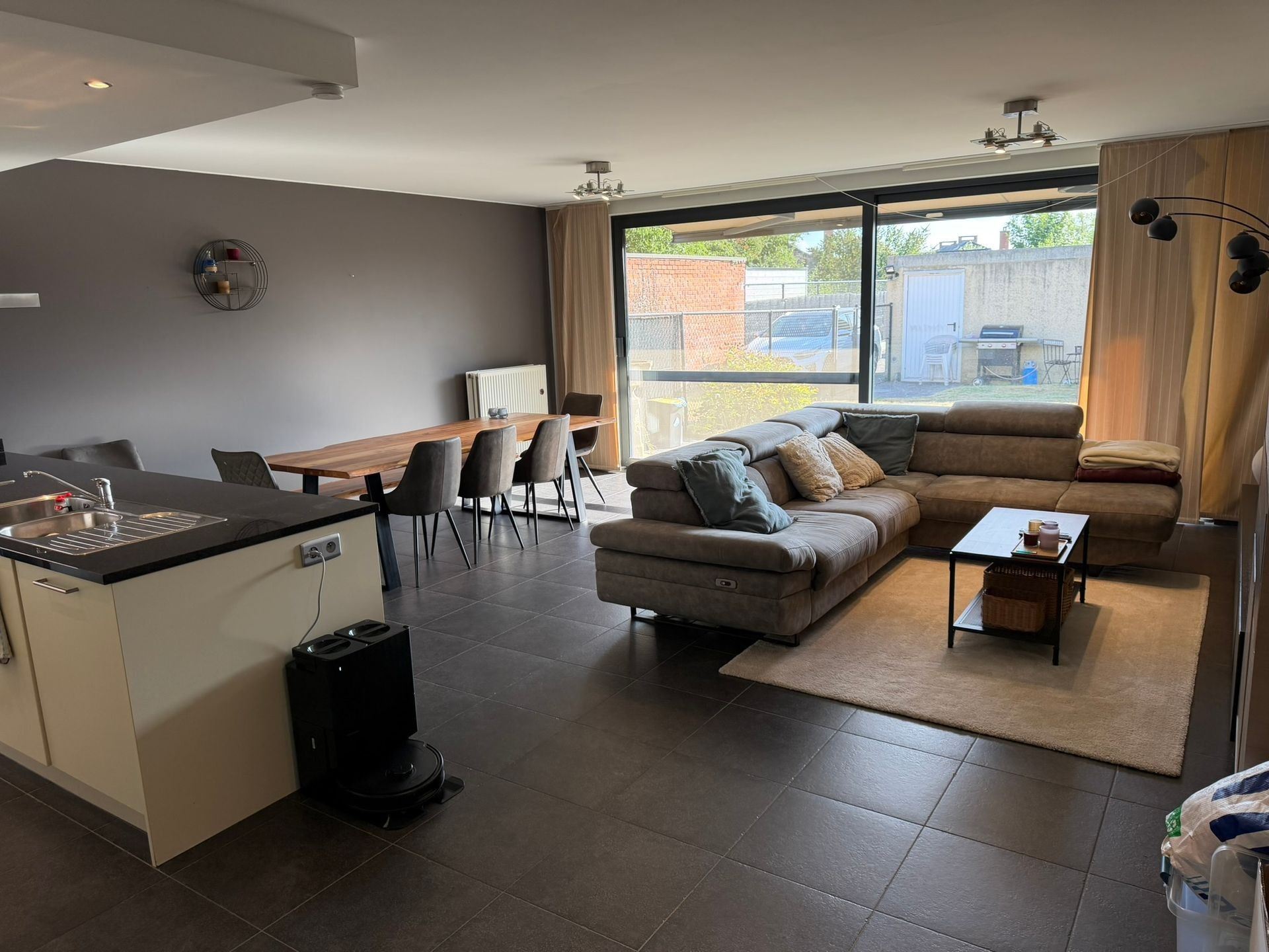 Gelijkvloersappartement met 2 slaapkamers en tuin - foto 4