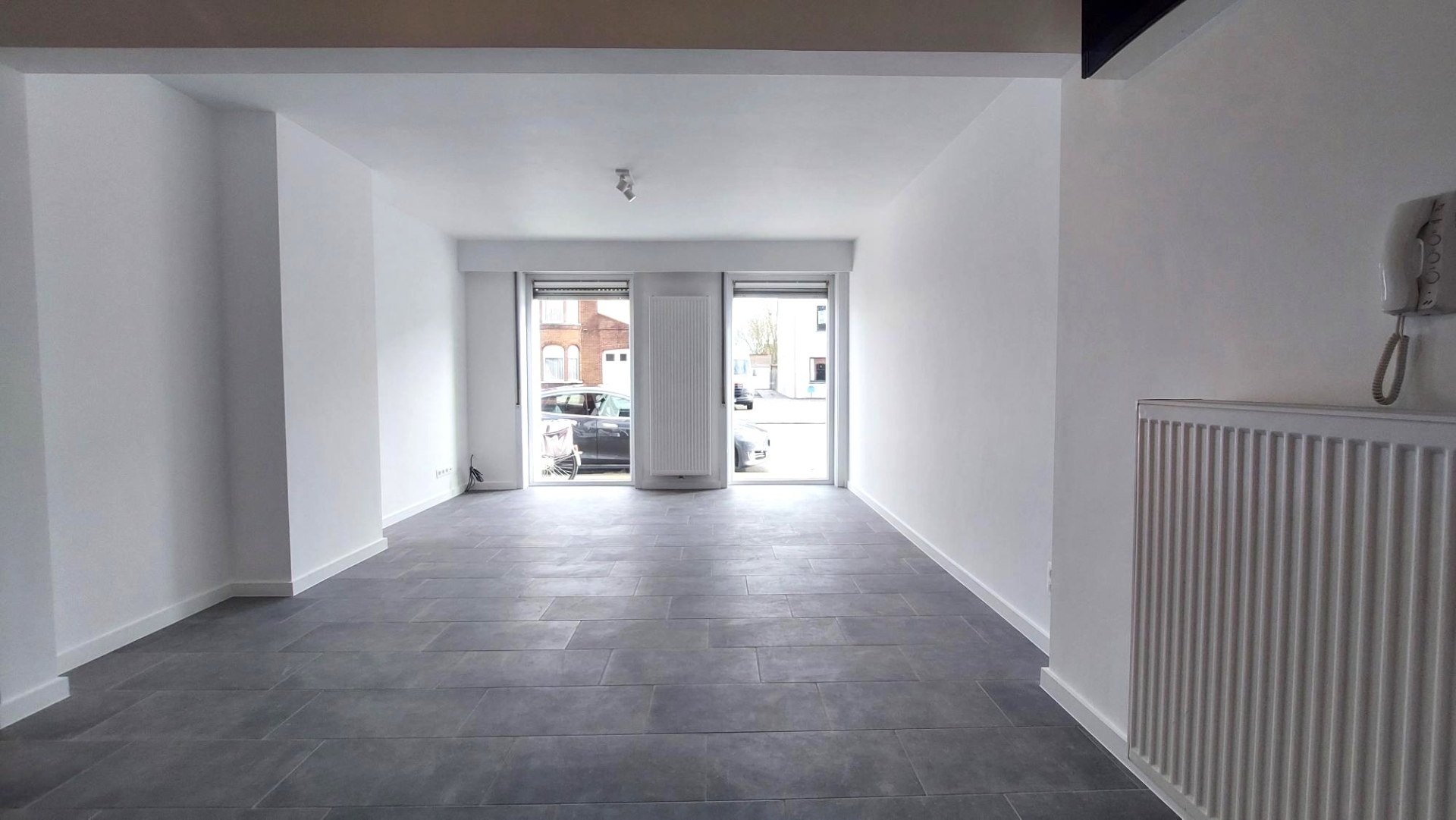 Instapklaar gelijkvloers appartement met 1 grote slaapkamer en gemeenschappelijke tuin - photo 5