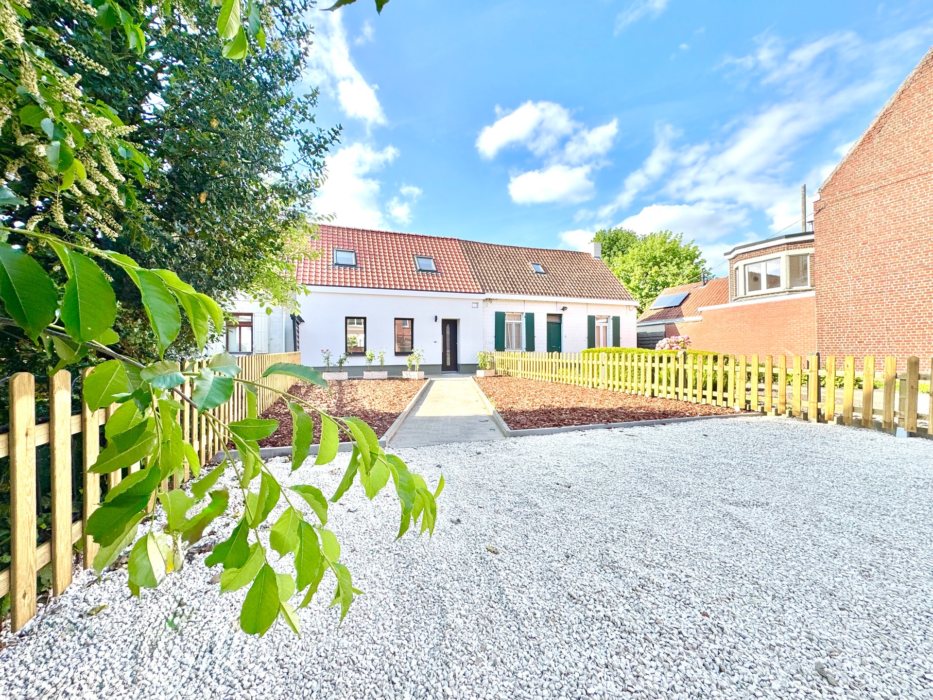 VOLLEDIG GERENOVEERDE WONING | TUIN | GARAGE | 294 M² - foto 1