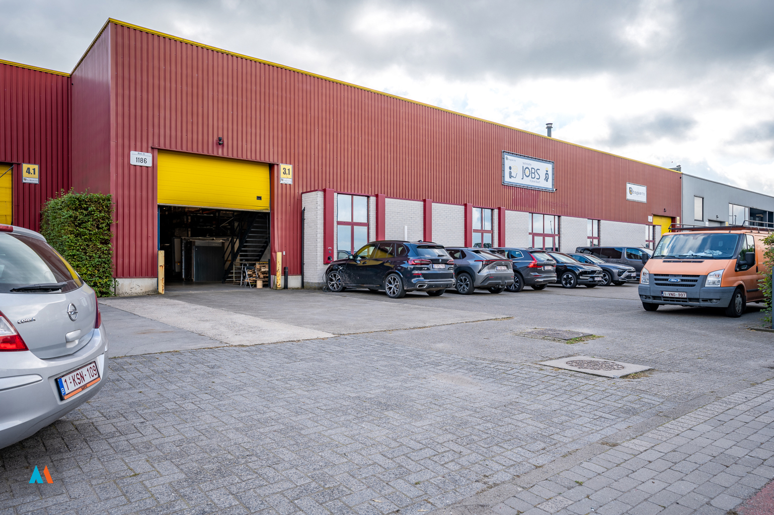 Commercial à louer à Hoogstraten - photo 1