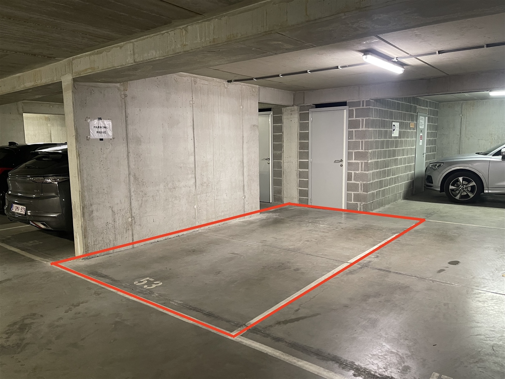 Ondergrondse staanplaatsen 53 en 41 te huur! - foto 3