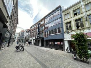 Cet appartement à louer à Hasselt est idéal pour ceux qui souhaitent vivre confortablement dans le centre animé de Hasselt. Grâce à son...