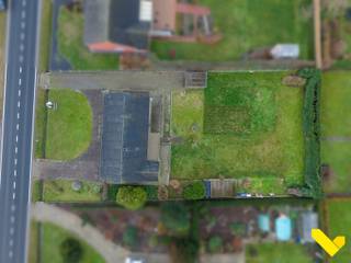 Gelijkvloerse woning op prachtig perceel van 1.683m²!Deze woning is gelegen in een rustige omgeving tussen Meerhout en Geel. Prima onderhouden, en...