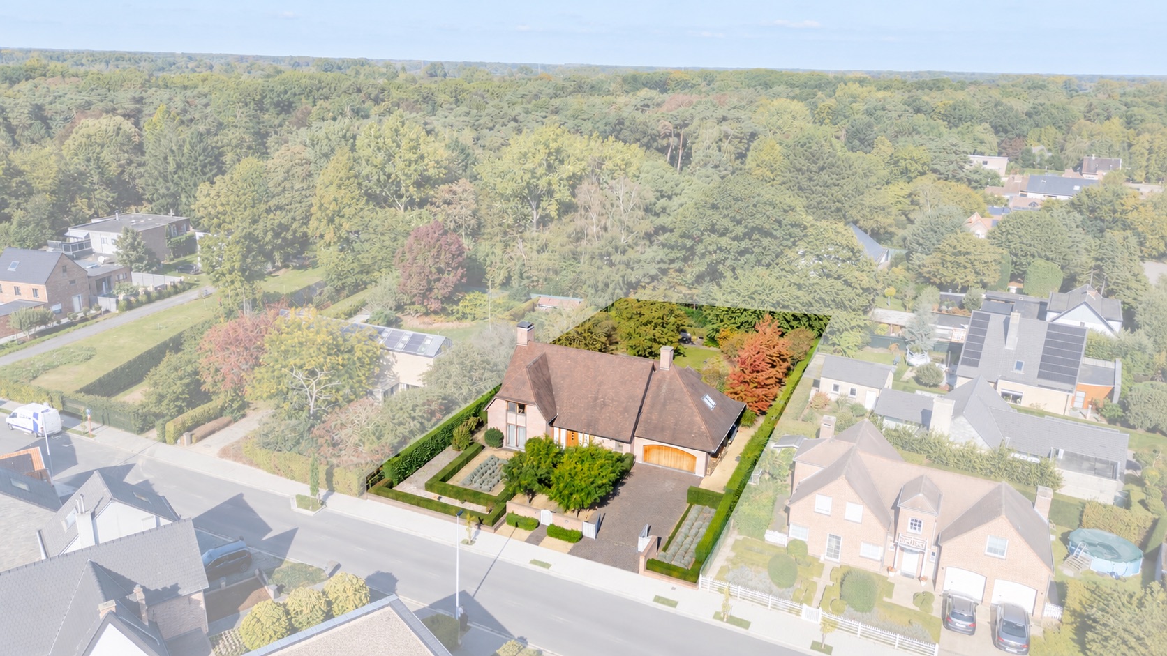 Architecturale villa op prachtig perceel in groene omgeving - foto 1