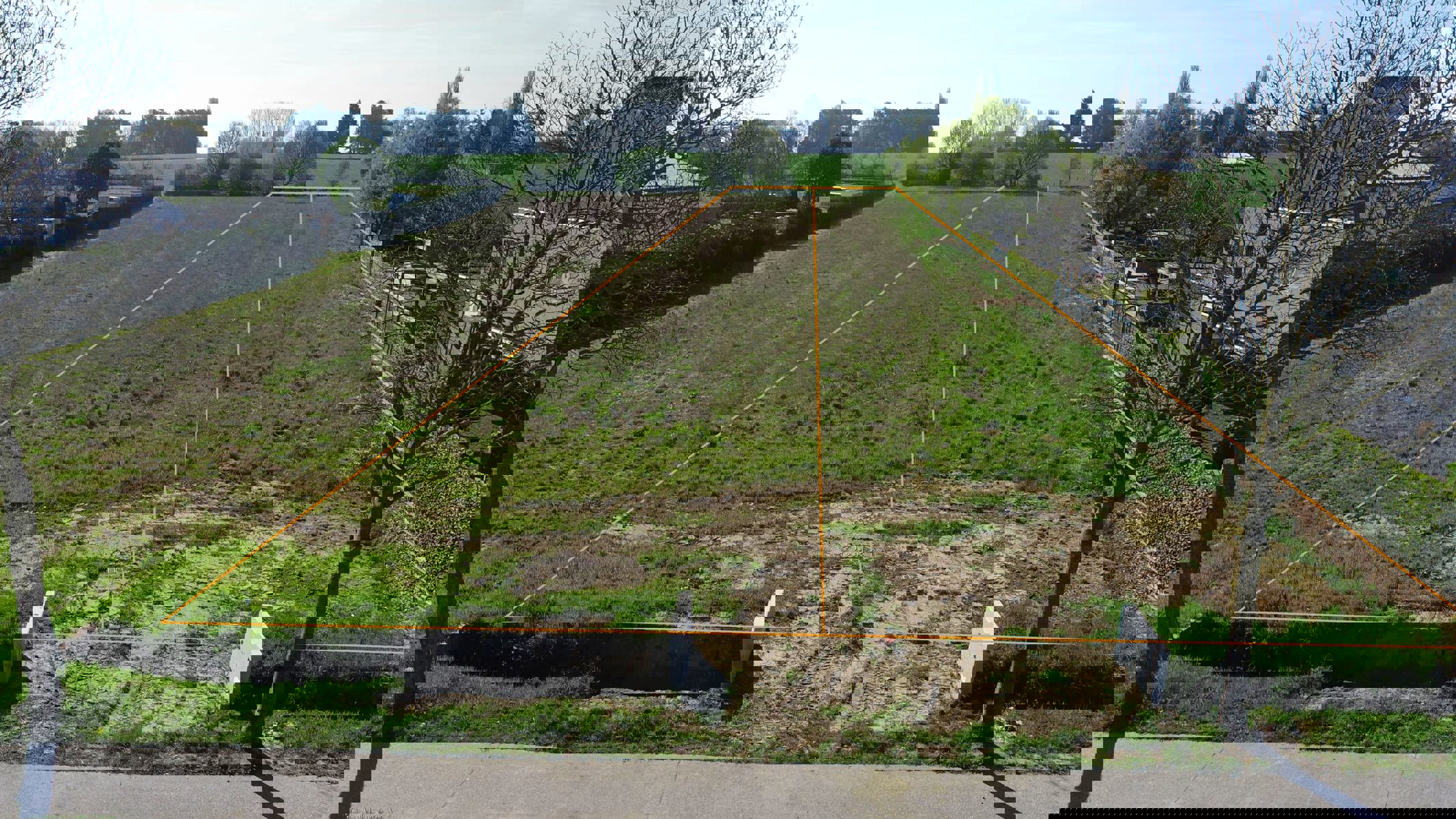 Centraal gelegen bouwgrond voor halfopen bebouwing  - foto 3