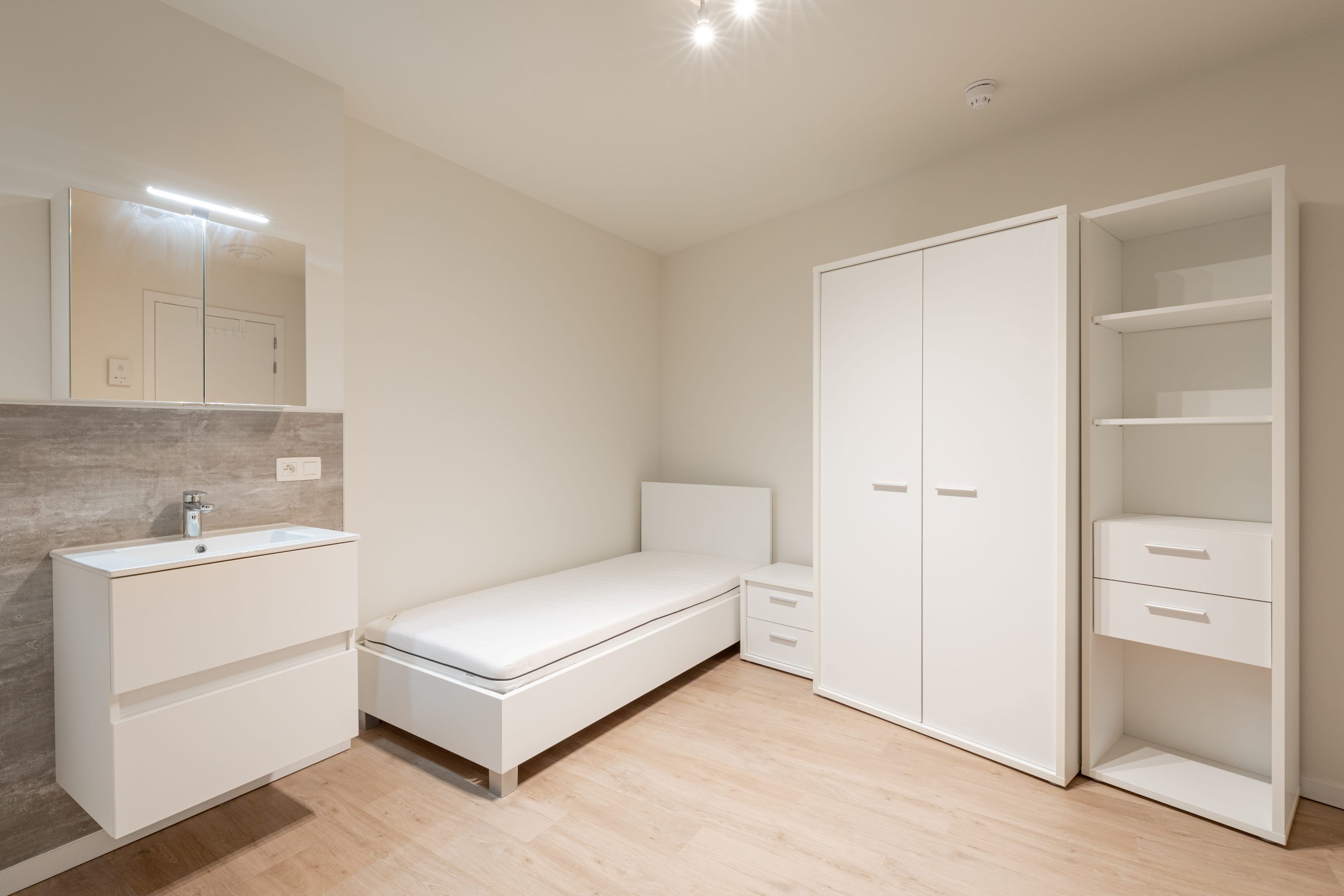 Bemeubelde studentenkamer in hartje Leuven - foto 3