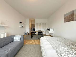 We sell this studio on the Italiëlei in the heart of Antwerp. Thanks to its prime location, many cool shops and restaurants are within...
