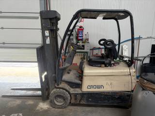 Centraal gelegen loods/stockageruimte op 2,3km van het op- en afrittencomplex E40 Aalst. Deze vernieuwde loods is bereikbaar via een afgesloten...