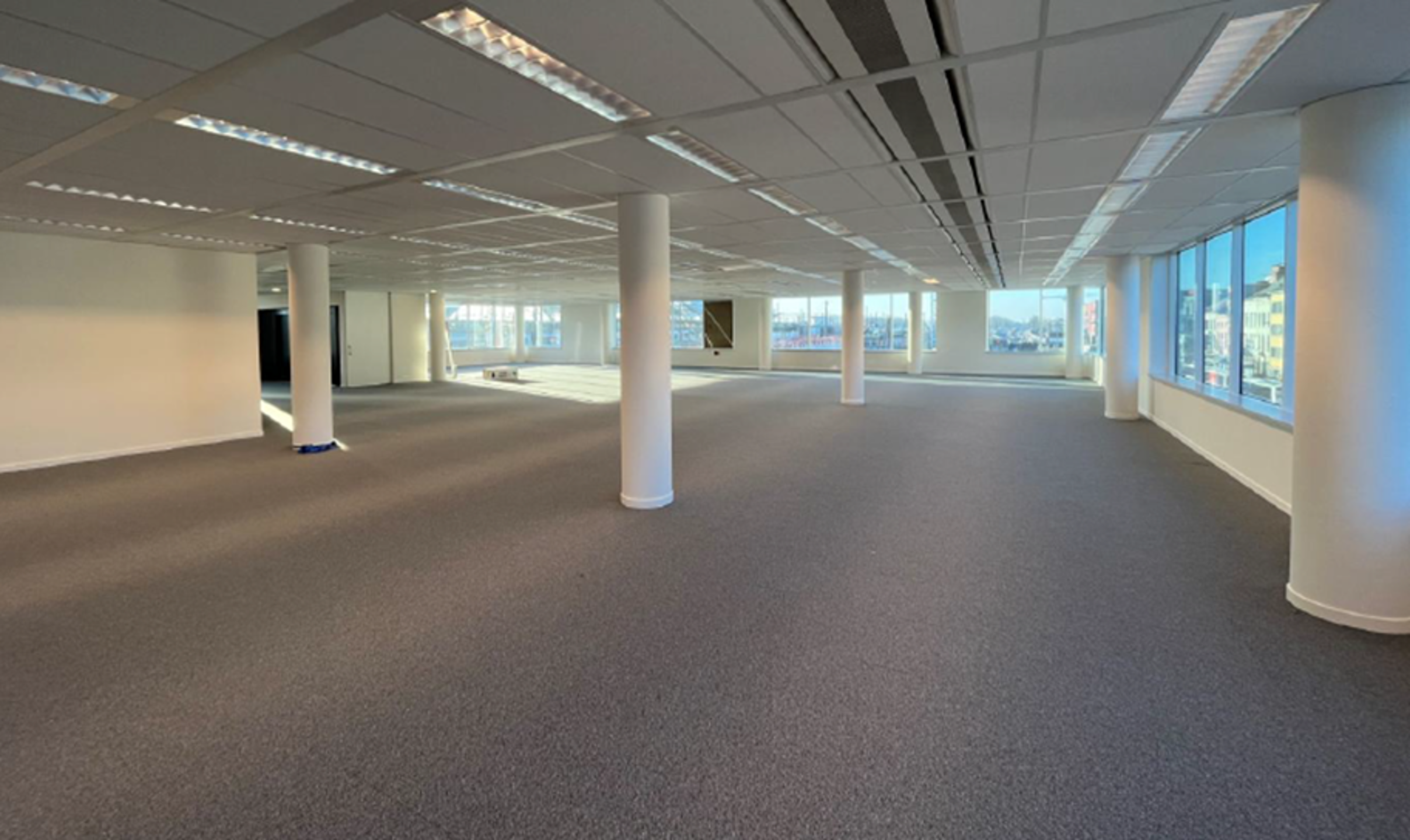 Moderne kantoorruimte te huur aan het station van Mechelen - foto 5