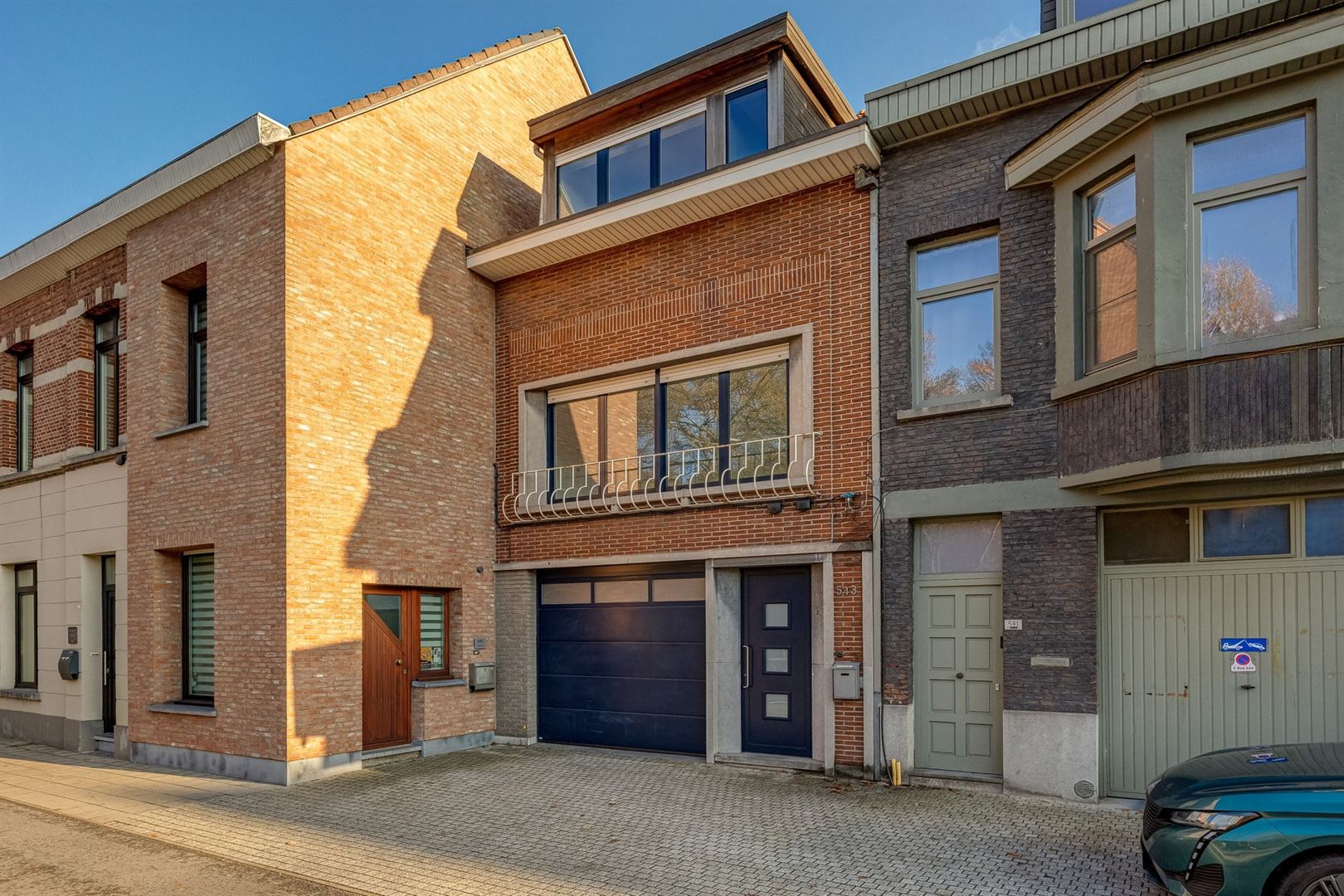 Woning met tuin en garage(s) - foto 3