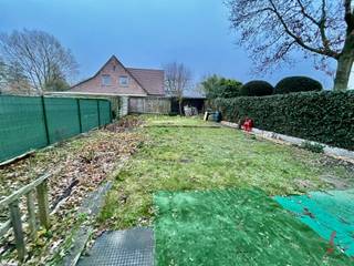 Halfopen woning met een geslaagde totaalrenovatie in 2017. Dit pand met een bewoonbare oppervlakte van 225 m2 ademt ruimte en licht. Het pand...