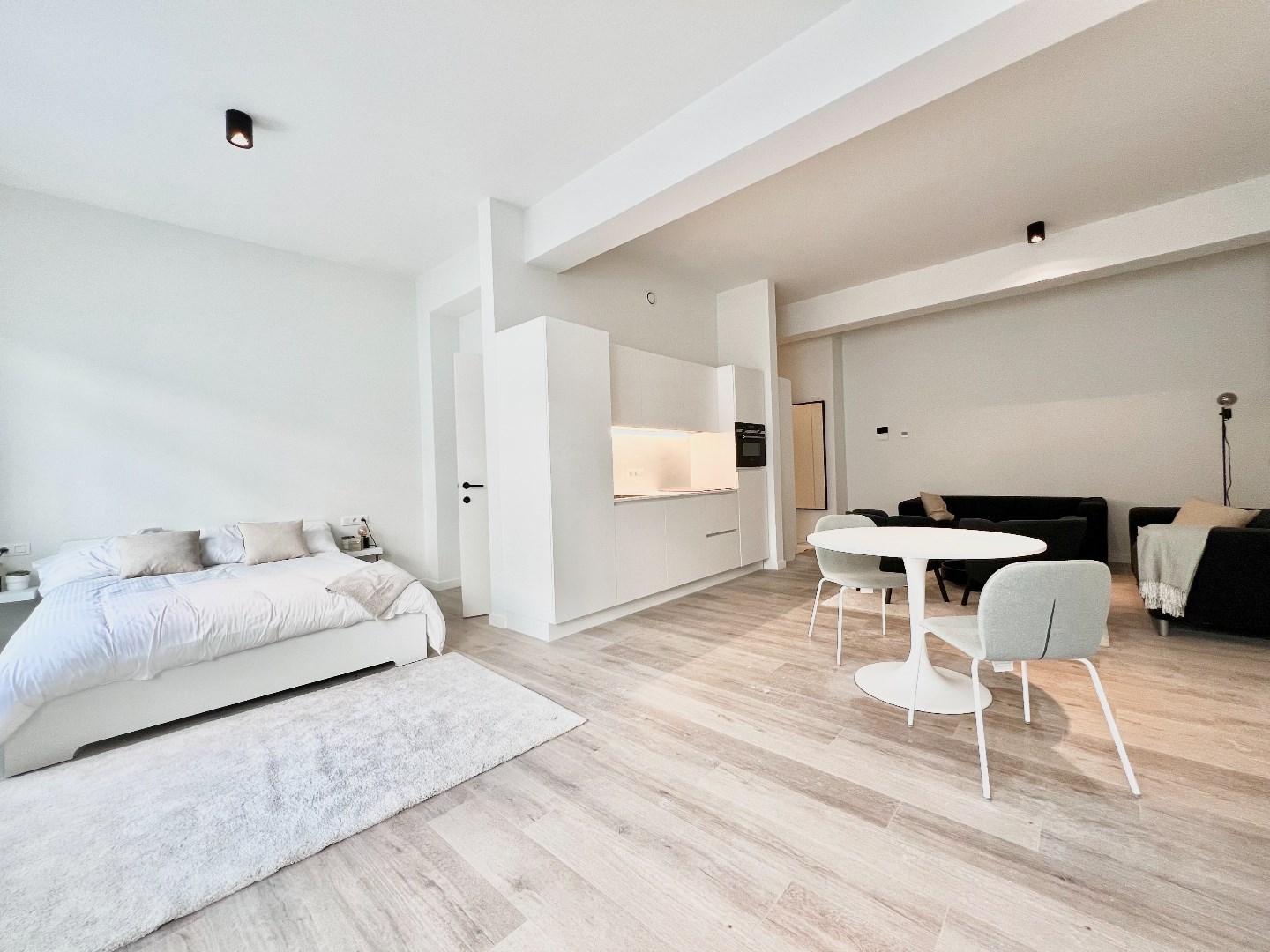 Apartment for sale in Antwerp with 1 bedroom - photo 1