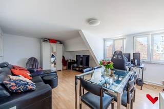 Appartement 1 chambre à rénover avec garage intérieur au cœur de LouvainVous êtes à la recherche d’un appartement plein de charme dans le centre...