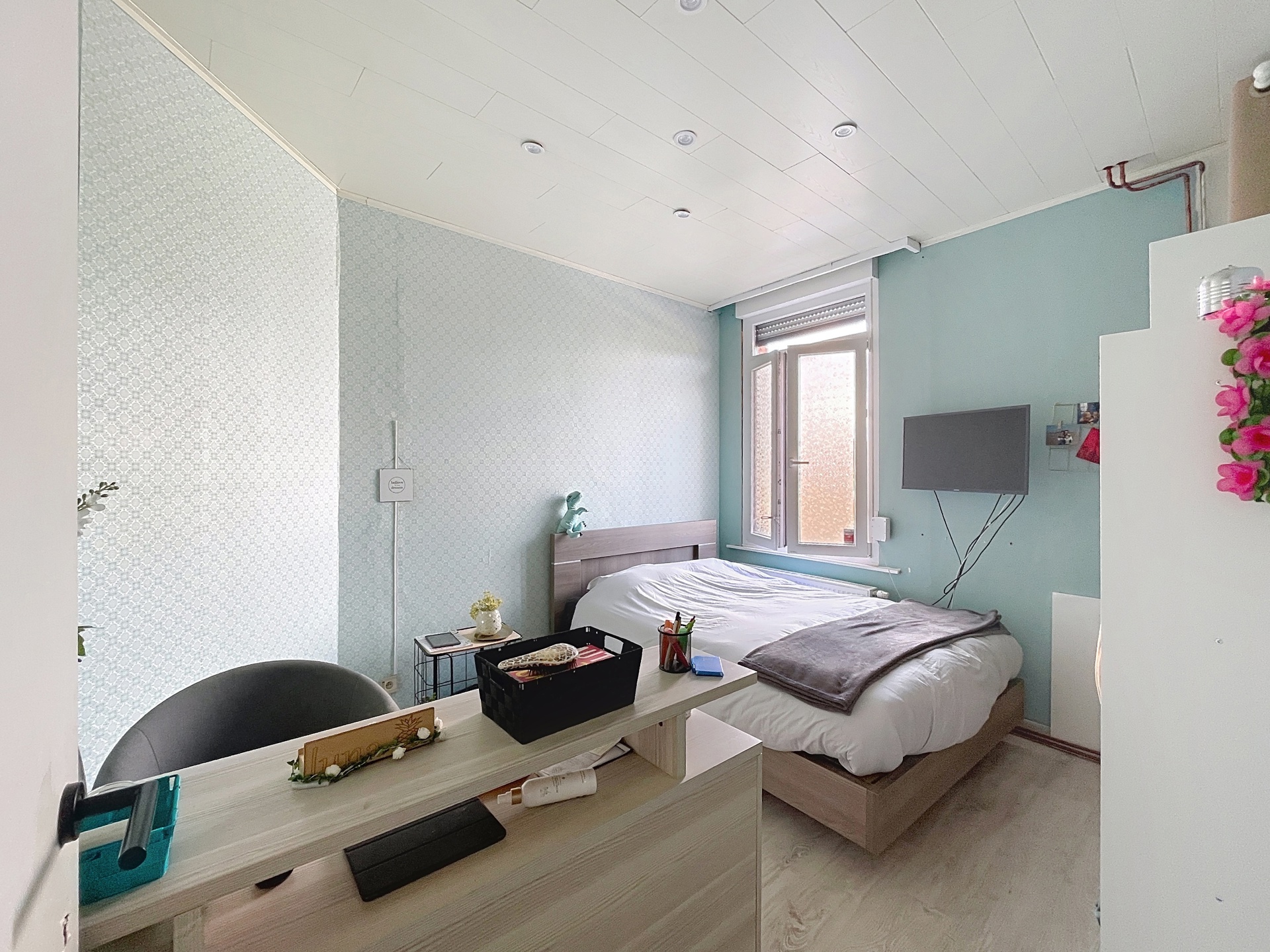 Woning met 3 slpks en terras bereikbaar via servitude.  - foto 5