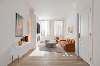 BEZOEKMOMENT ZATERDAG 30/08 VAN 9U TOT 13U. SCHRIJF JE IN VIA ONZE WEBSITE!!!In het hart van Sint-Niklaas staat deze prachtige herenwoning te koop,...