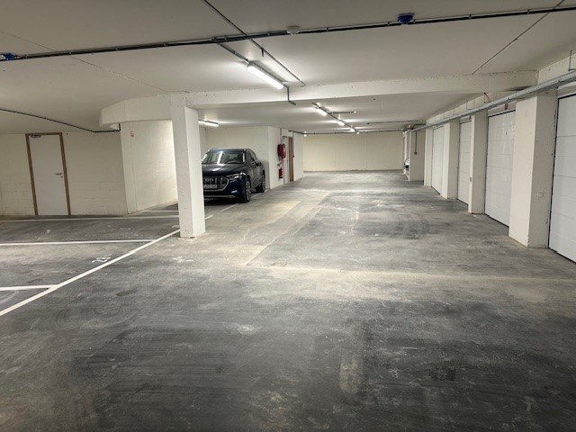 Nieuwbouwgarages  voorzien van elektrisch oplaadpunt - foto 2