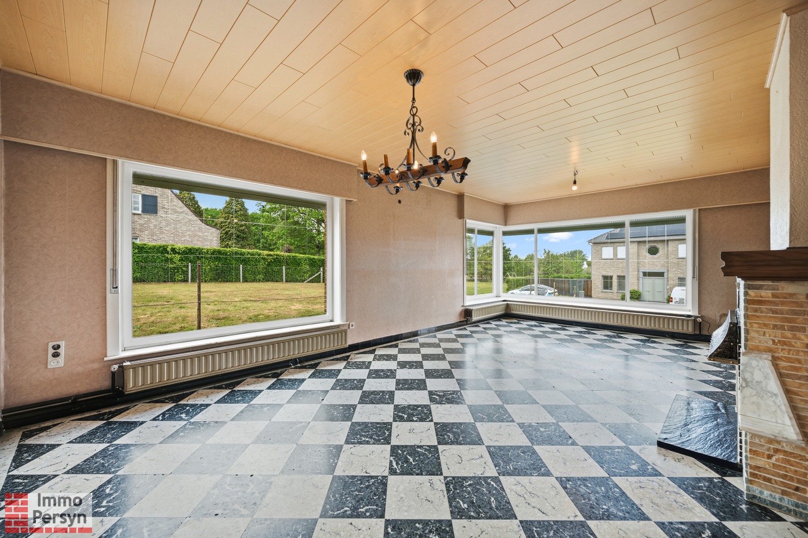 Karaktervolle renovatiewoning met achteruitweg te Messelbroek - foto 5
