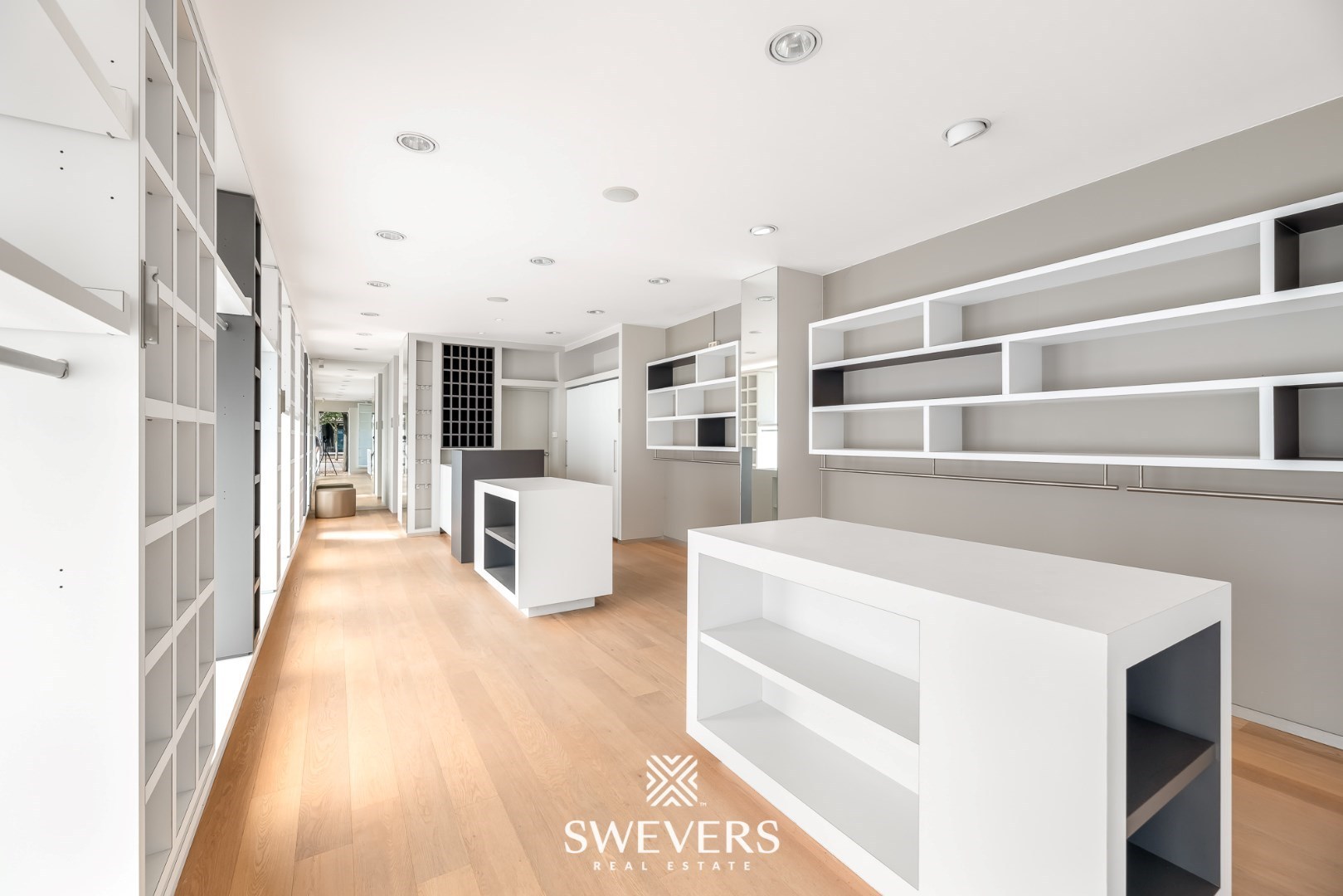 Fantastische handelsruimte met woonst op toplocatie - foto 5